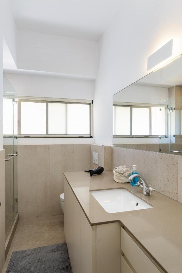 Apartment Adorable 2 Bedrooms W Bomb Shelter Next To The *