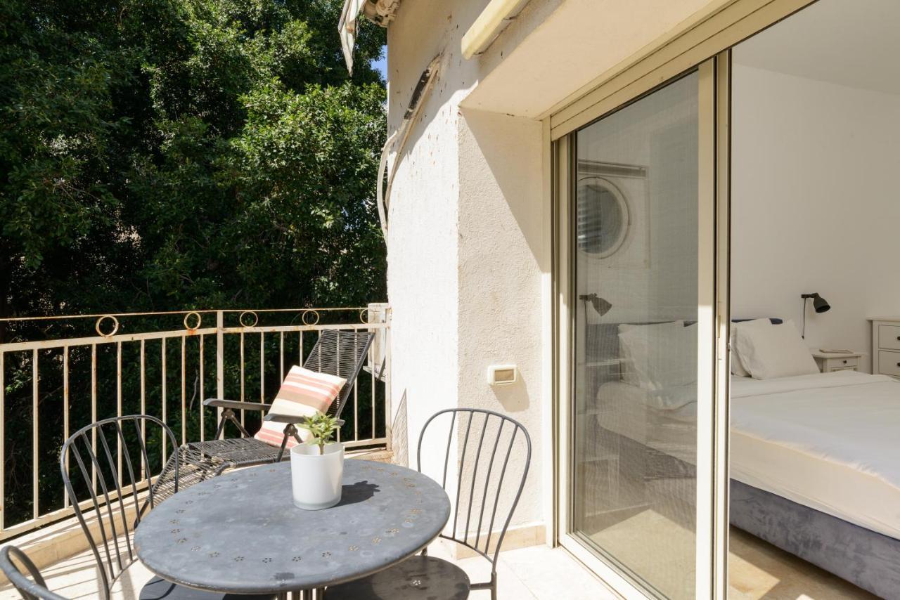 Adorable 2 Bedrooms W Bomb Shelter Next To The Тель-Авив