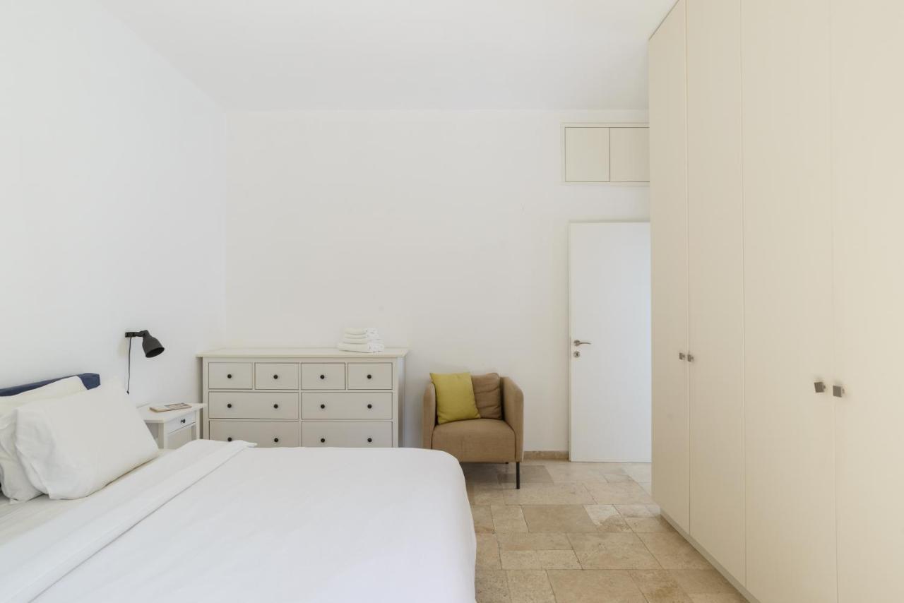 Adorable 2 Bedrooms W Bomb Shelter Next To The Тель-Авив